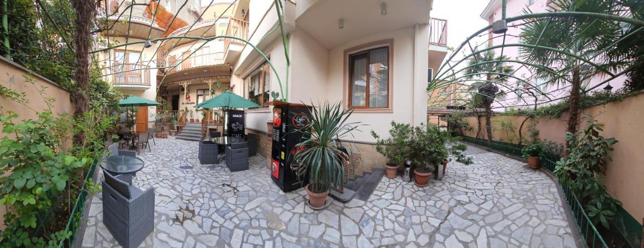 Danisimo Hotel Tbilisi Eksteriør bilde